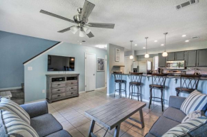 Stylish Bayfront Townhome Less Than 10 Mi to Beach!